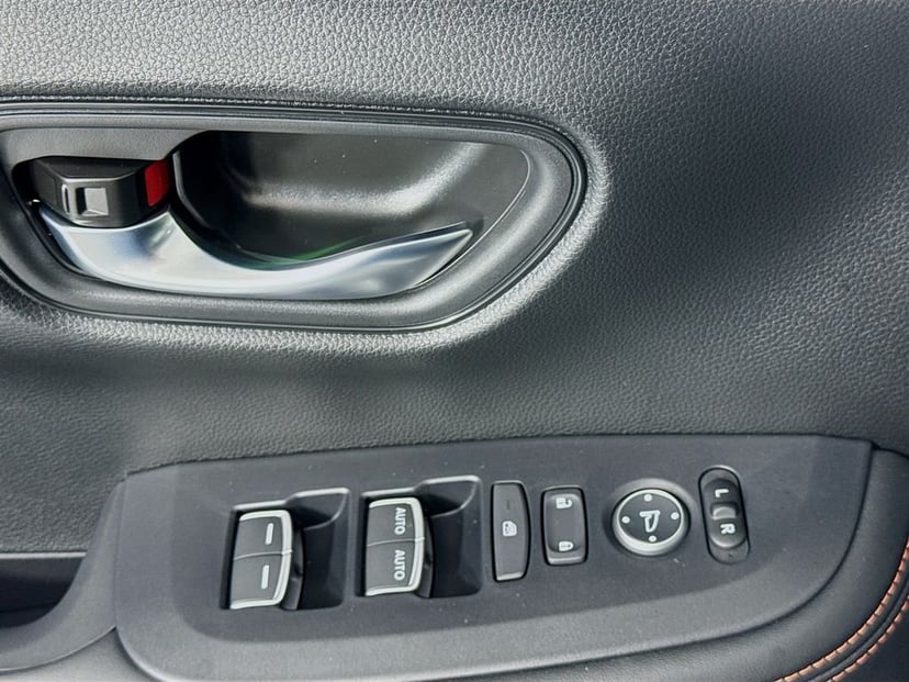 2026 Honda HR-V - Image 25