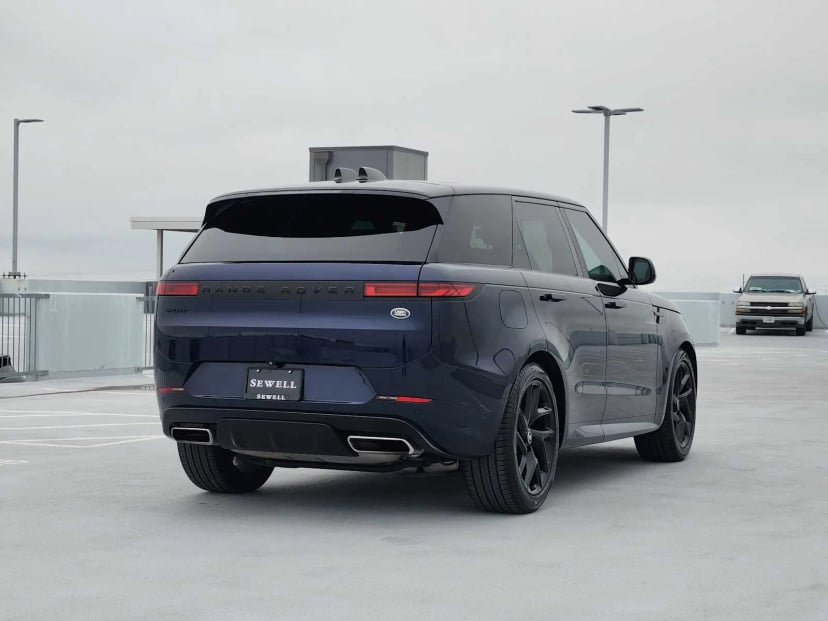 2023 Land Rover Range Rover Sport - Image 5