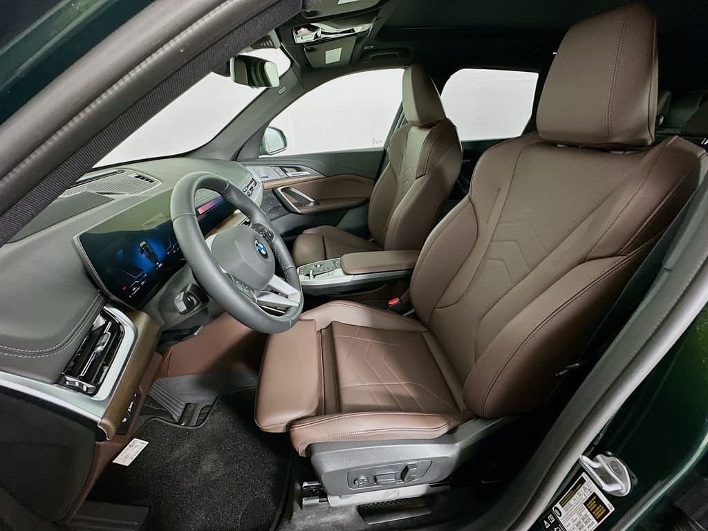 2025 BMW X1 - Image 16