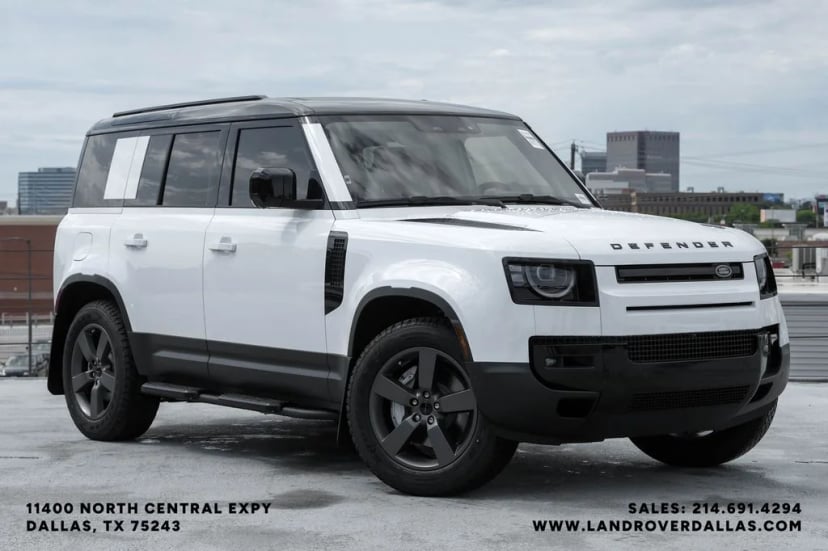 2026 Land Rover Defender 110 - Image 6