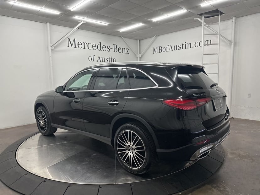 2026 Mercedes-Benz GLC - Image 5