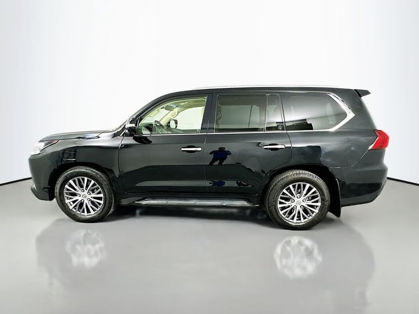 2018 Lexus LX - Image 8
