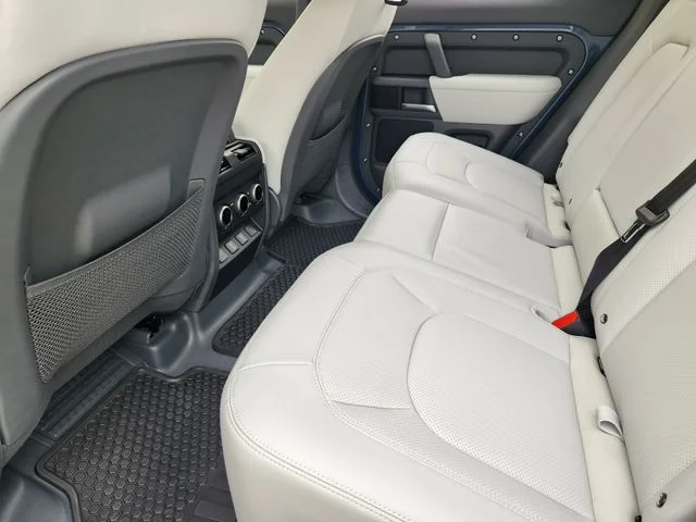 2026 Land Rover Defender 110 - Image 20