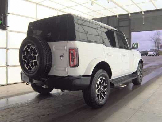 2025 Ford Bronco - Image 4