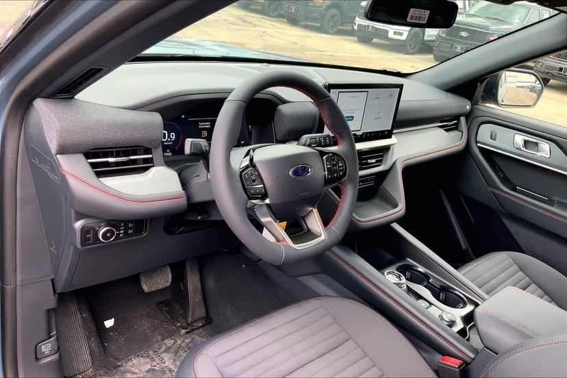 2026 Ford Explorer - Image 7