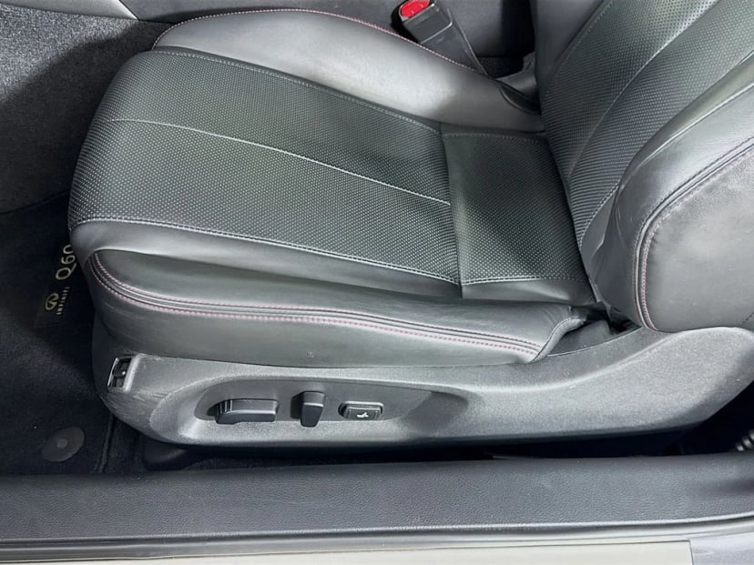 2021 INFINITI Q60 - Image 25