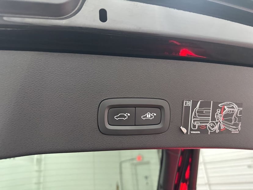 2022 Volvo C40 Recharge Pure Electric - Image 23