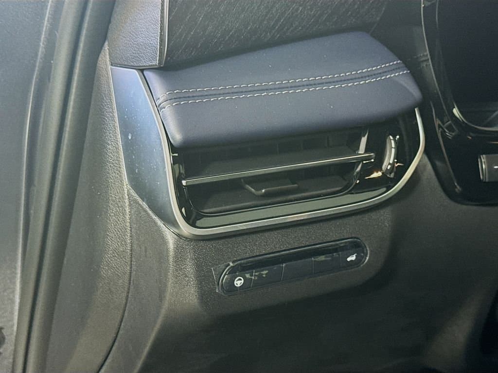 2026 INFINITI QX60 - Image 11