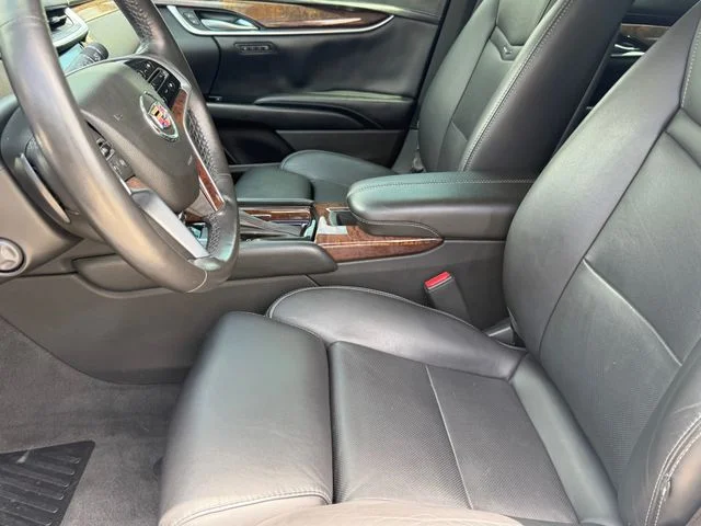 2014 Cadillac XTS - Image 11