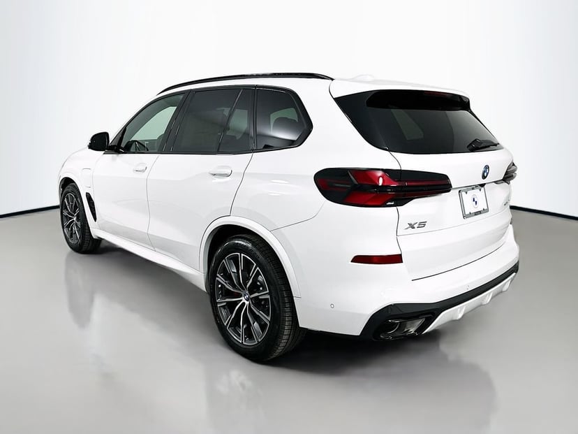 2026 BMW X5 - Image 7