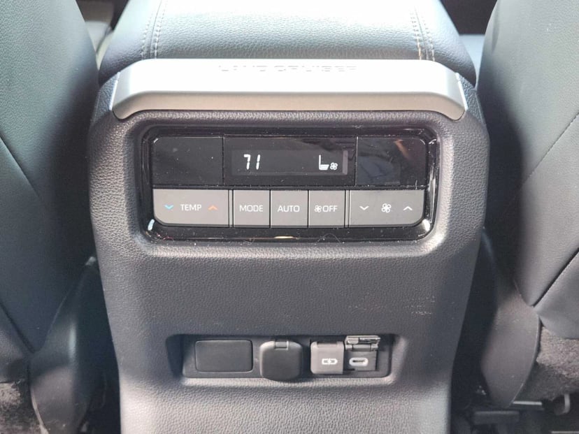 2024 Toyota Land Cruiser - Image 30