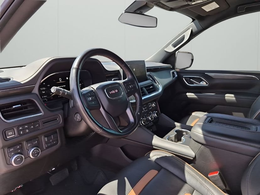 2022 GMC Yukon XL - Image 30