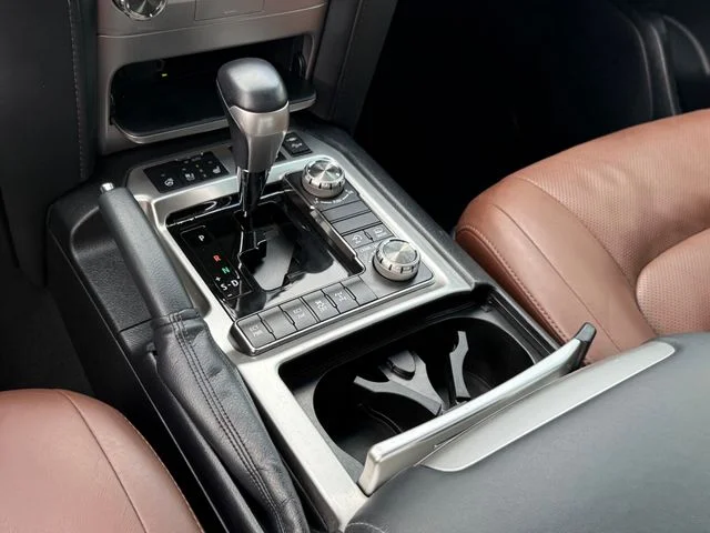 2021 Toyota Land Cruiser - Image 22