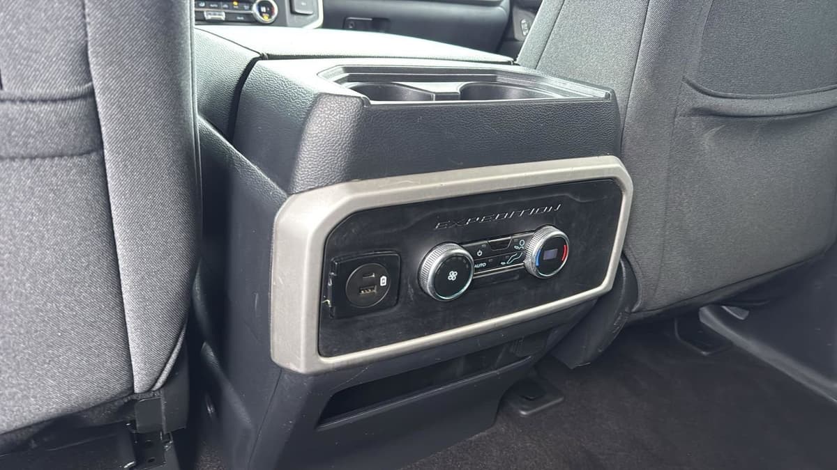 2023 Ford Expedition - Image 28