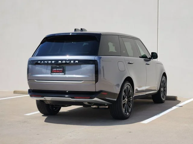 2026 Land Rover Range Rover - Image 4