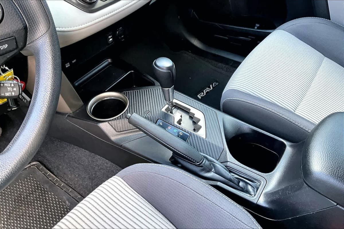 2013 Toyota RAV4 - Image 20