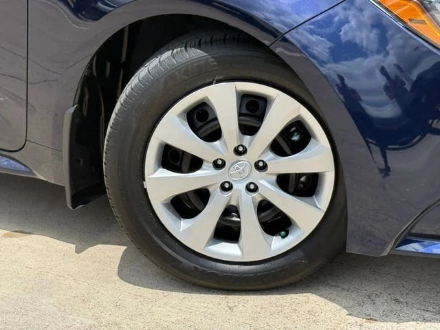 2026 Toyota Corolla - Image 2