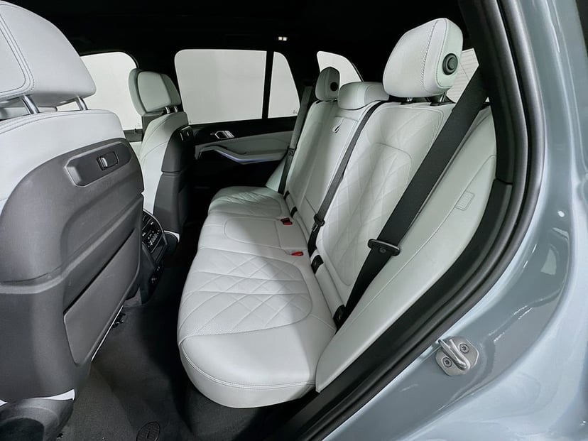 2024 BMW X5 - Image 25