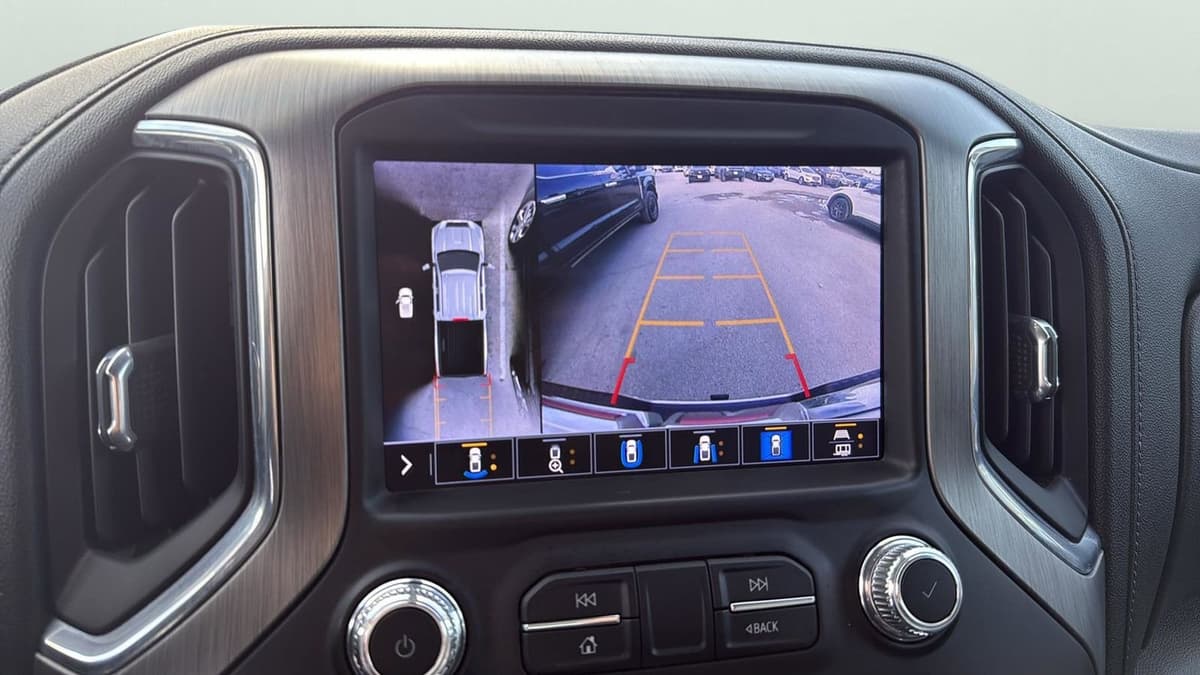 2022 GMC Sierra 2500HD - Image 19