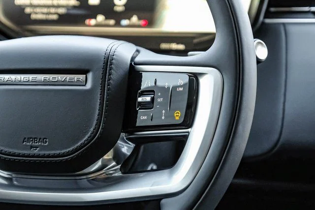 2026 Land Rover Range Rover - Image 17