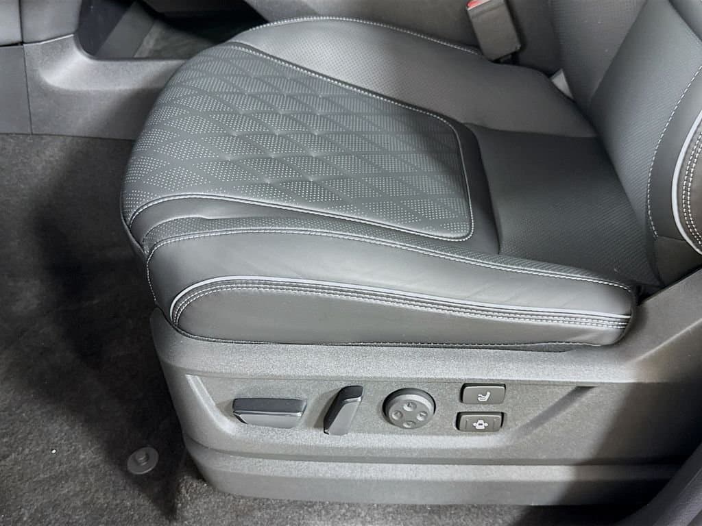 2026 INFINITI QX80 - Image 24