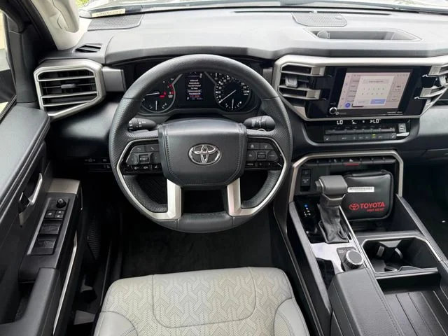 2024 Toyota Tundra - Image 17