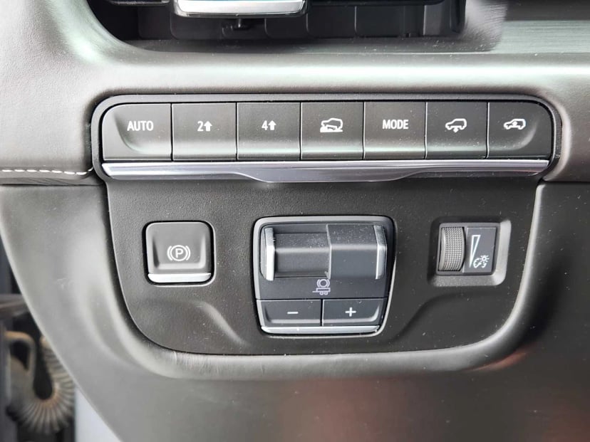 2022 Cadillac Escalade ESV - Image 21
