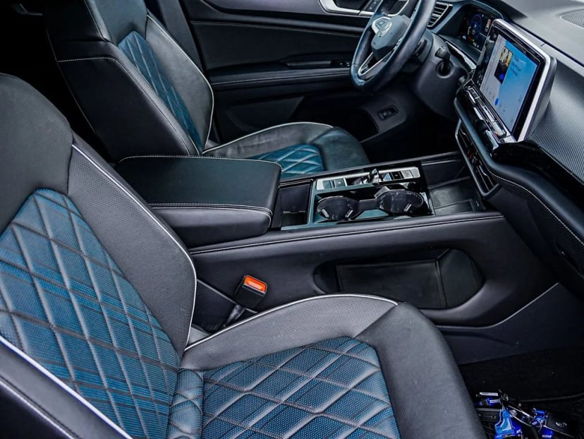 2024 Volkswagen Atlas Cross Sport - Image 27
