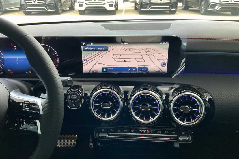 2025 Mercedes-Benz CLA 250 - Image 9