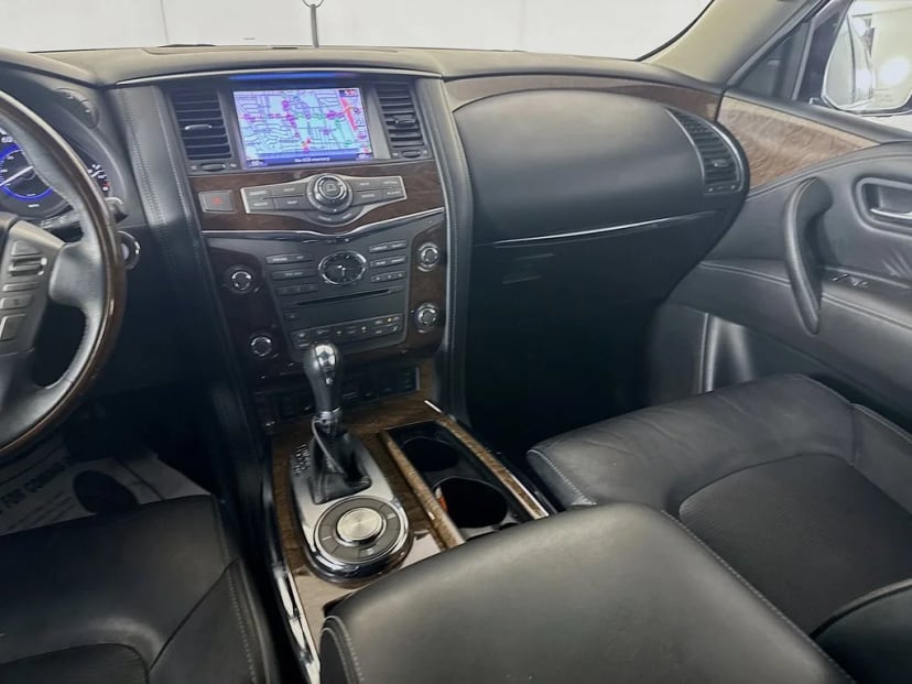 2015 INFINITI QX80 - Image 25