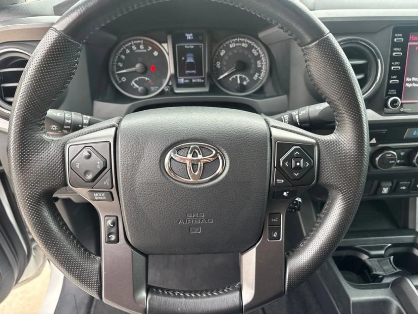2022 Toyota Tacoma - Image 11