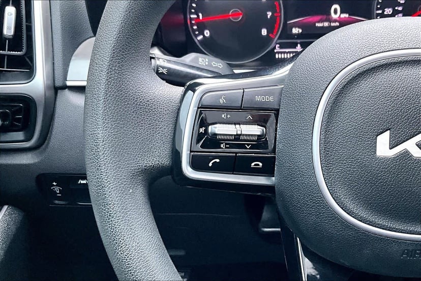 2022 Kia Sorento - Image 23