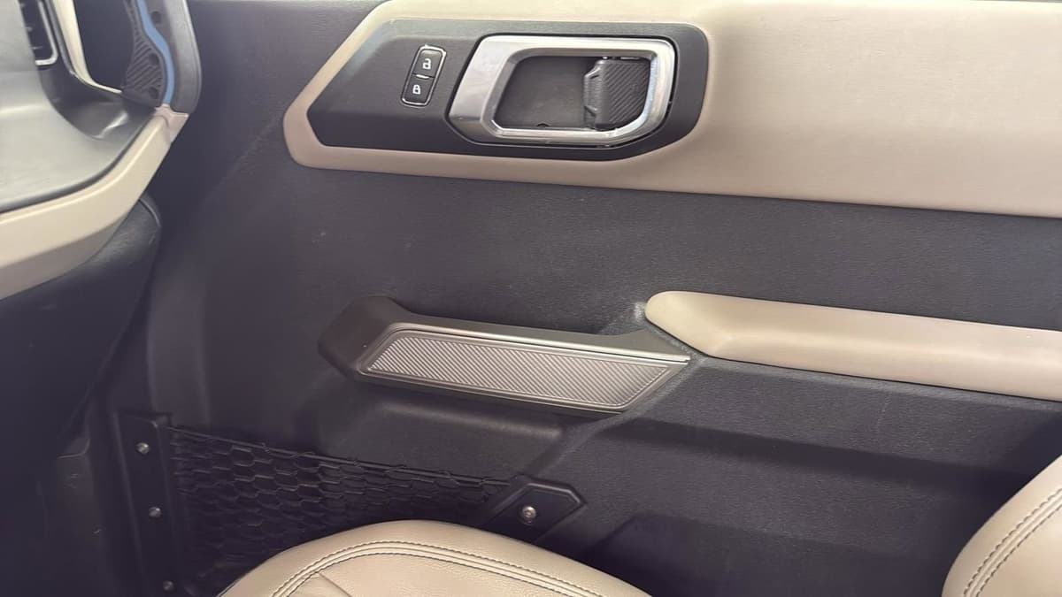 2023 Ford Bronco - Image 24