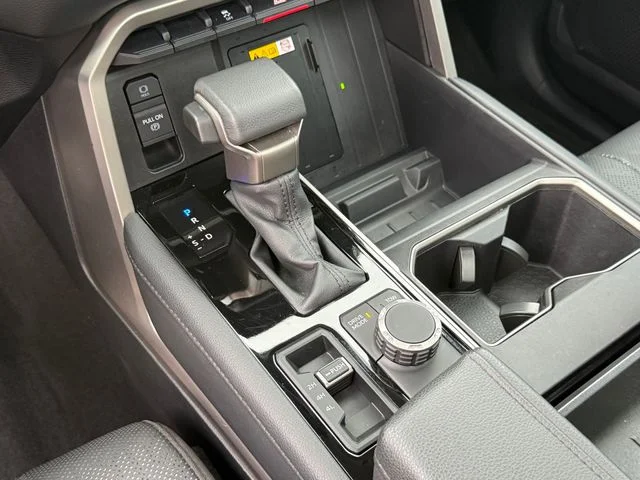 2023 Toyota Tundra - Image 22