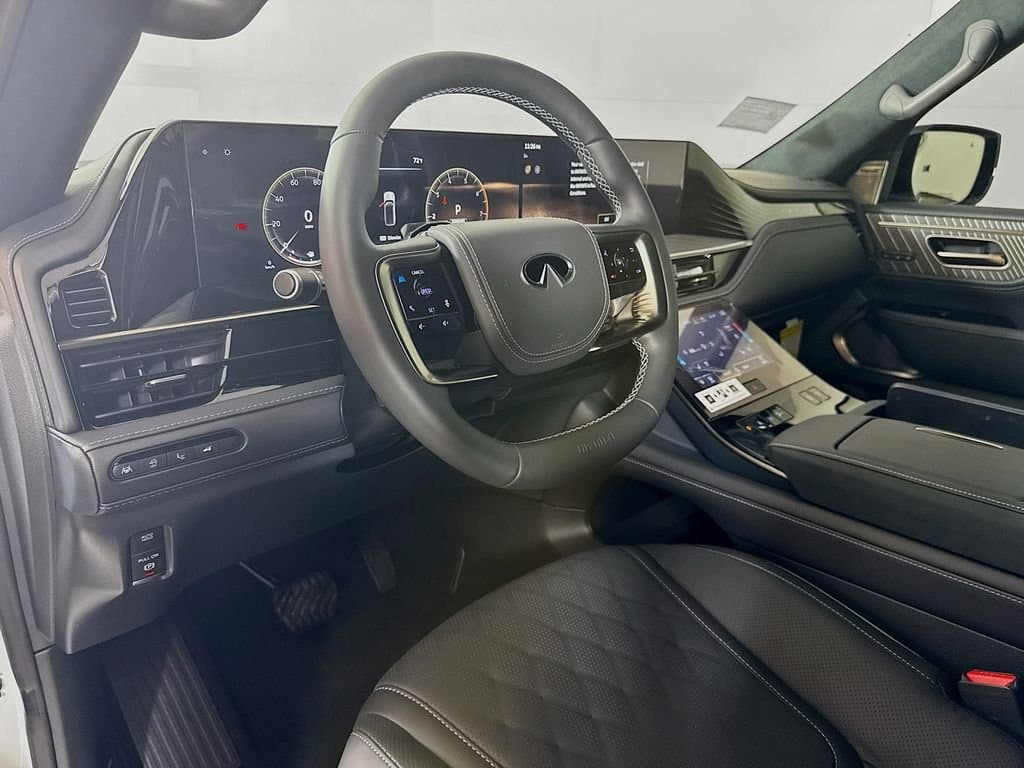 2026 INFINITI QX80 - Image 10