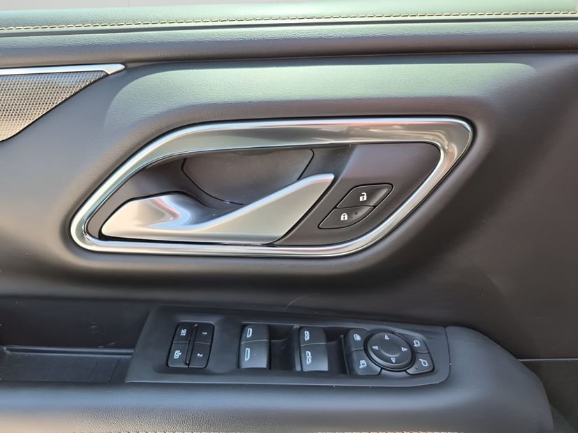 2022 GMC Yukon XL - Image 27