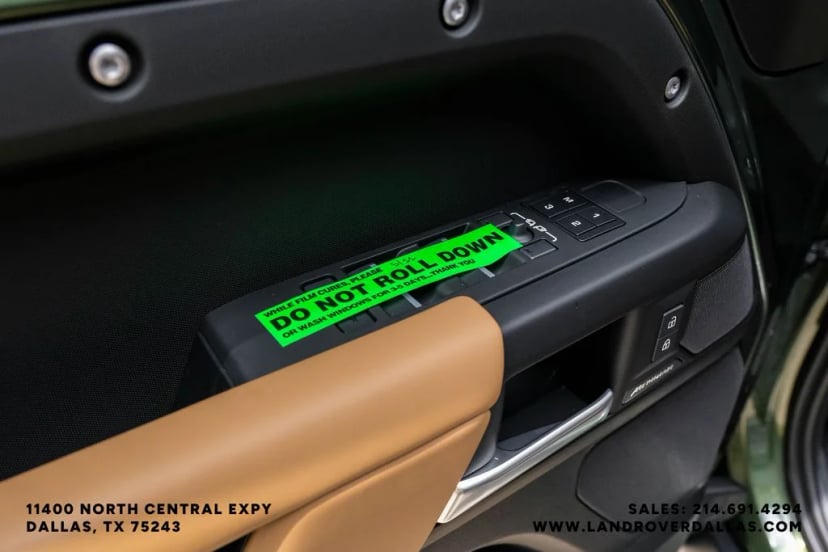 2026 Land Rover Defender 110 - Image 46