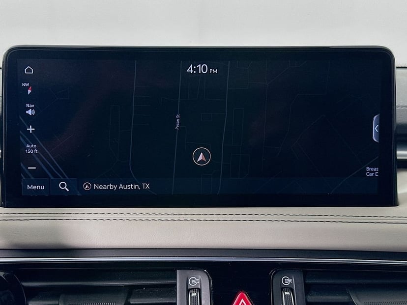 2023 Genesis G70 - Image 13