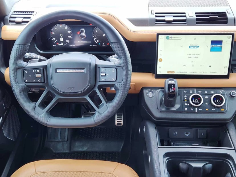 2024 Land Rover Defender - Image 27