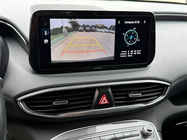 2023 Hyundai Santa Fe - Image 17
