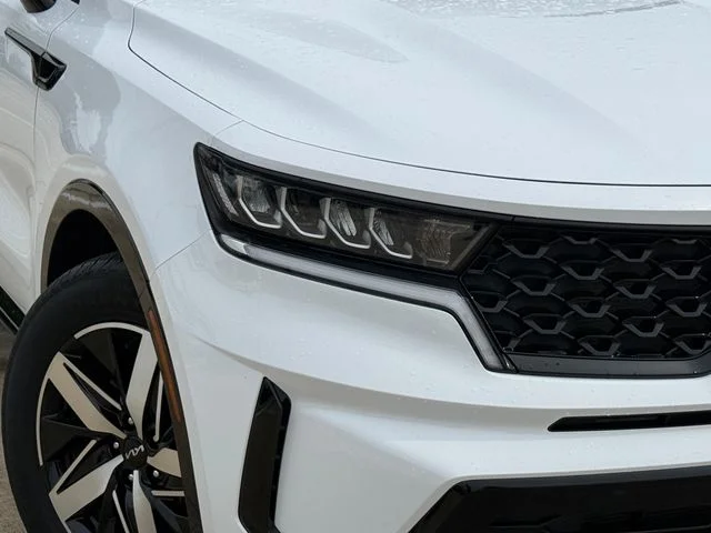 2023 Kia Sorento - Image 3