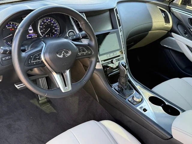 2019 INFINITI Q60 - Image 9