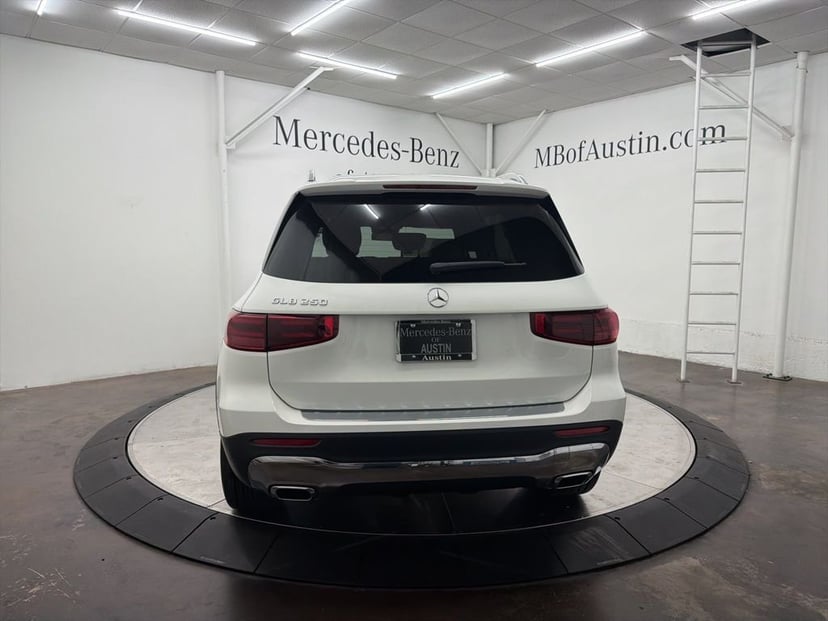 2026 Mercedes-Benz GLB - Image 6