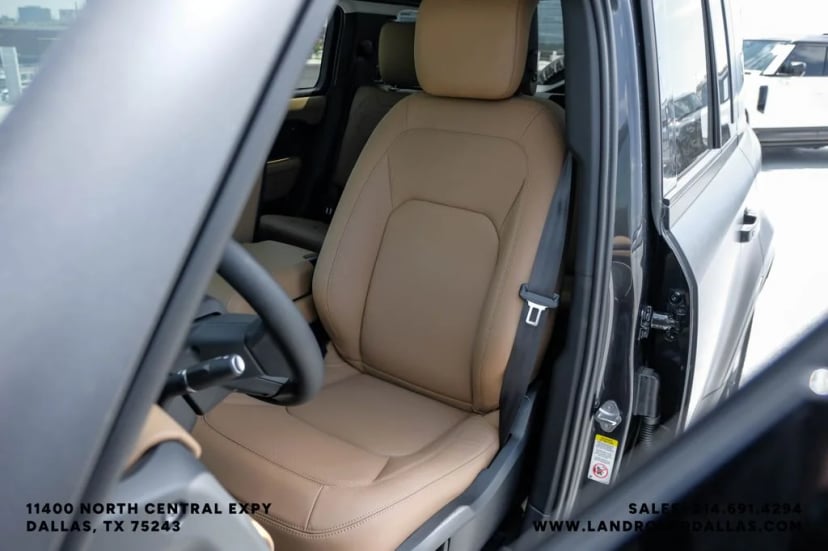 2026 Land Rover Defender 110 - Image 36