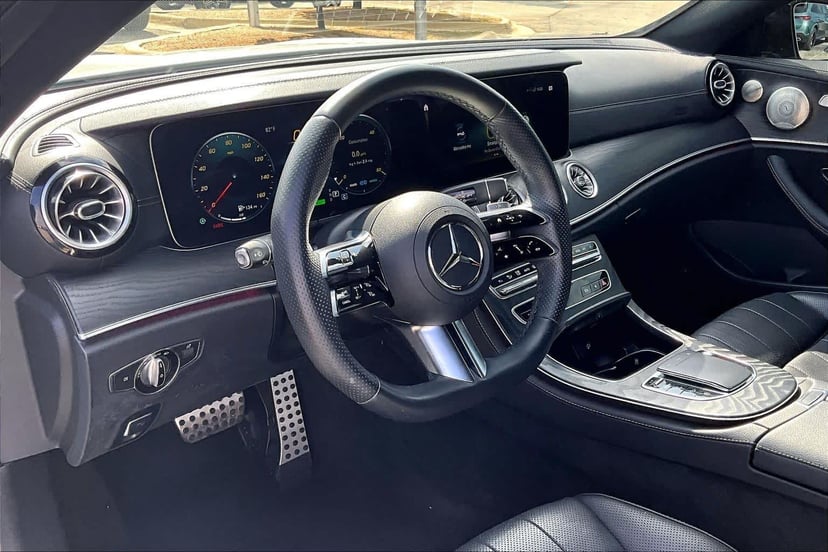 2023 Mercedes-Benz E 450 - Image 17
