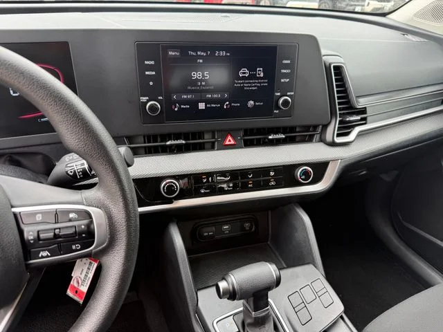 2025 Kia Sportage - Image 17