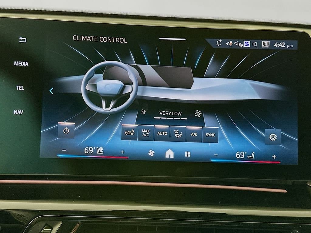 2026 BMW X1 - Image 14