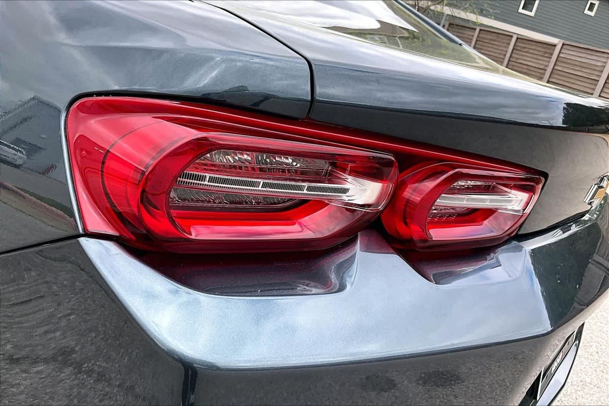 2021 Chevrolet Camaro - Image 28