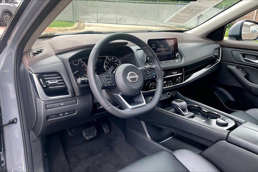 2023 Nissan Rogue - Image 18