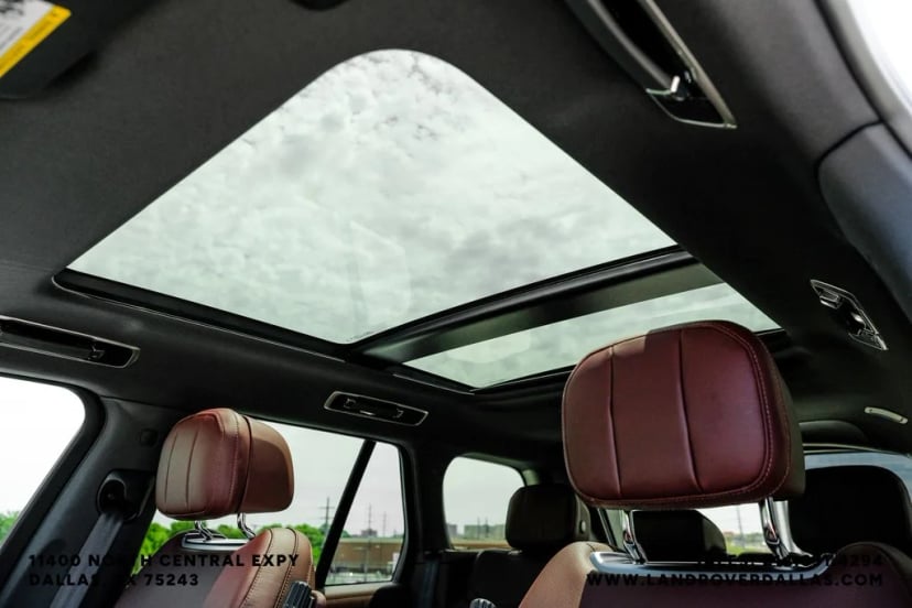 2026 Land Rover Range Rover - Image 28